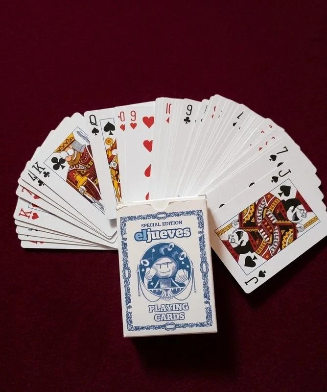 Edición Especial Baraja 'El Jueves' + Regalo Baraja Master y 30 Fichas valor 1